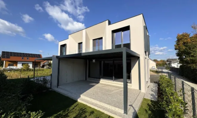 Недвижимость Двухэтажный дом на Чёрной Васе: 1