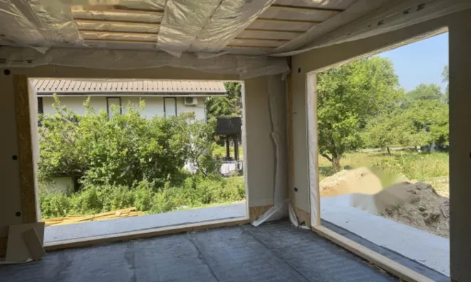 Недвижимость Дом Чрна Вас в парке: 13