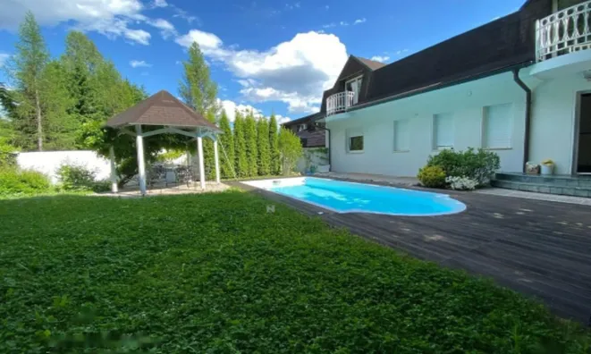 Недвижимость Дом с террасой в Чернучи: 1