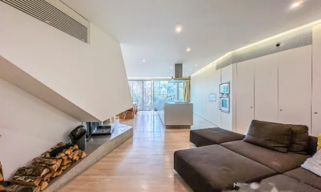 Недвижимость Дом с террасой Трново: 12