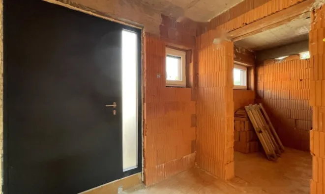 Недвижимость Дом с террасой в Залоге: 10