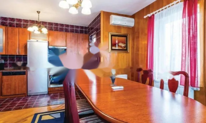 Недвижимость Семейный дом 460 кв.м, Центр: 13