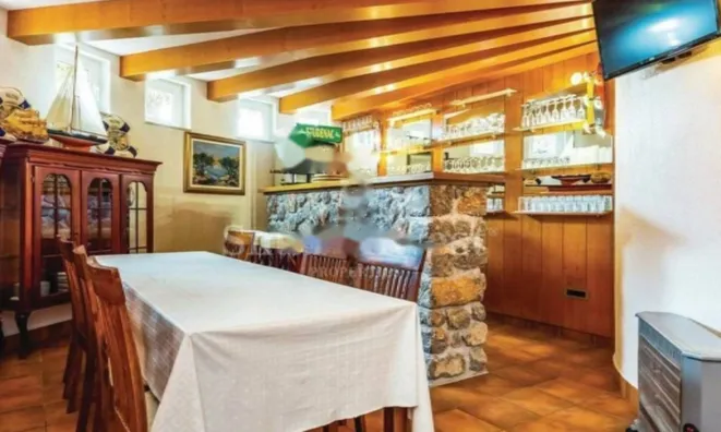 Недвижимость Семейный дом 460 кв.м, Центр: 19