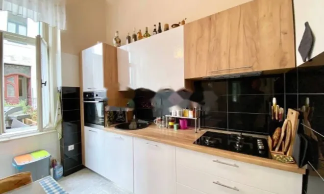 Недвижимость Трехкомнатная квартира, Центр: 2