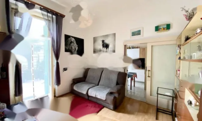 Недвижимость Трехкомнатная квартира, Центр: 6