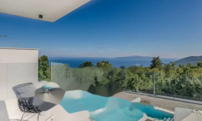 Недвижимость Семейный дом 183 м², Центр: 4