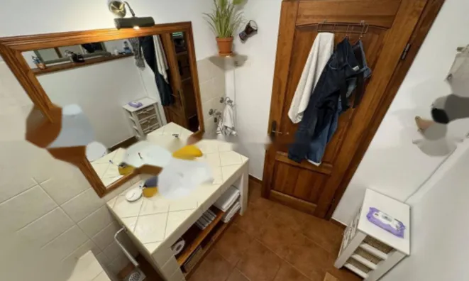 Недвижимость Трехкомнатный на земле, Центр.: 7