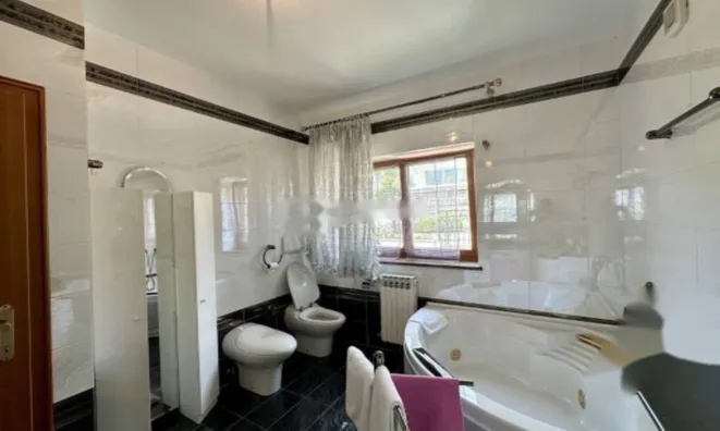 Недвижимость Семейный дом 350 м² в Побри: 19