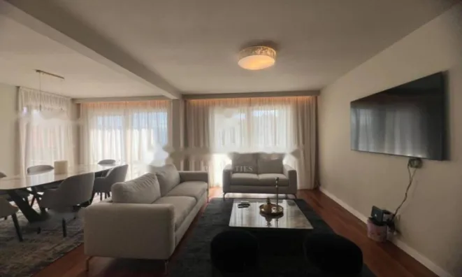 Недвижимость Трёхкомнатная квартира, Центр: 5