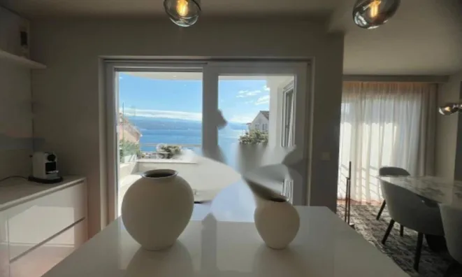 Недвижимость Трёхкомнатная квартира, Центр: 8