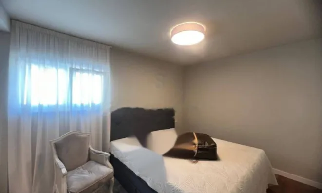 Недвижимость Трёхкомнатная квартира, Центр: 20