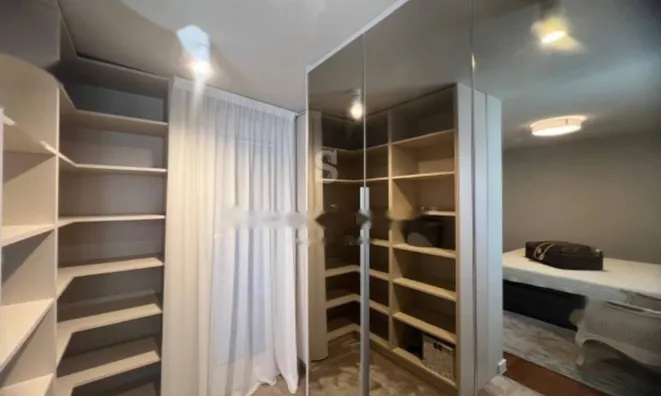 Недвижимость Трёхкомнатная квартира, Центр: 23