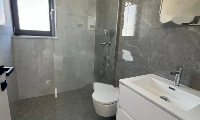 Недвижимость Трехкомнатная квартира Побри: 9