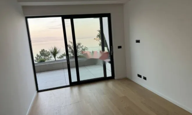 Недвижимость Однокомнатная квартира Центр: 6