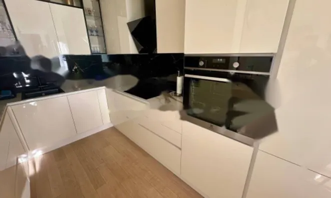 Недвижимость Трехкомнатная квартира Центр: 9