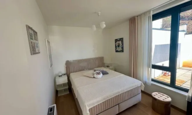 Недвижимость Трехкомнатная квартира Центр: 14