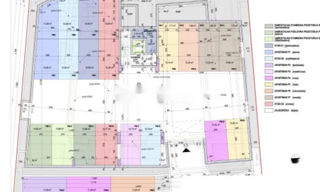Недвижимость Трехкомнатная квартира в центре: 34