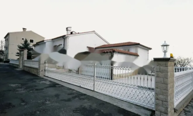 Недвижимость Семейный дом 430 м², Центр: 4