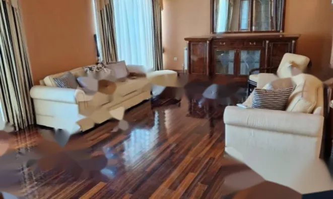 Недвижимость Семейный дом 430 м², Центр: 18