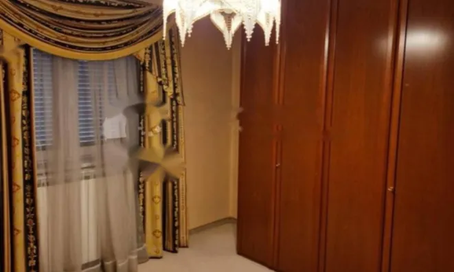 Недвижимость Семейный дом 430 м², Центр: 22