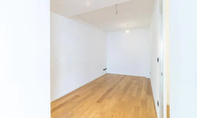 Недвижимость Трёхкомнатная квартира Центр: 3