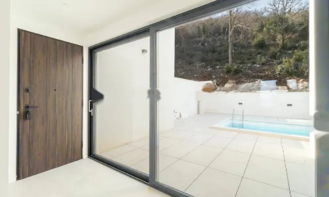 Недвижимость Трёхкомнатная квартира Центр: 7