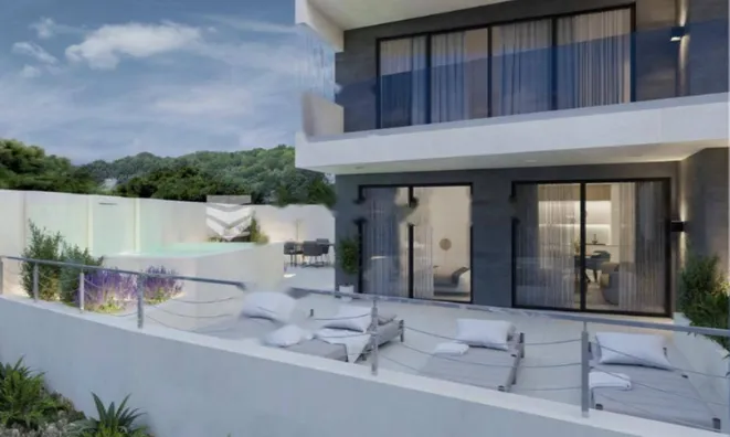 Недвижимость Двухкомнатная квартира, Центр: 4