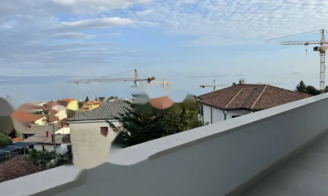 Недвижимость Трехкомнатная квартира в центре Опатии: 10