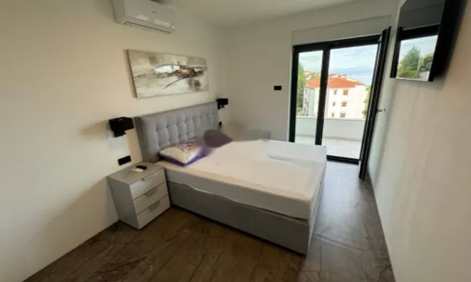 Недвижимость Трехкомнатная квартира в центре Опатии: 15