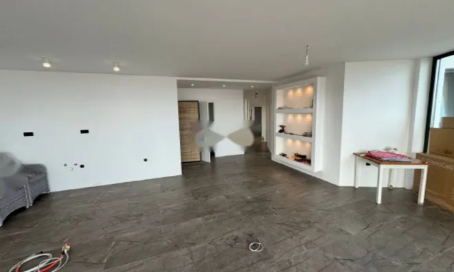 Недвижимость Трехкомнатная квартира в центре Опатии: 17