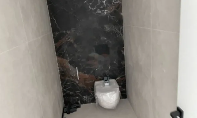 Недвижимость Трехкомнатная квартира в центре: 11