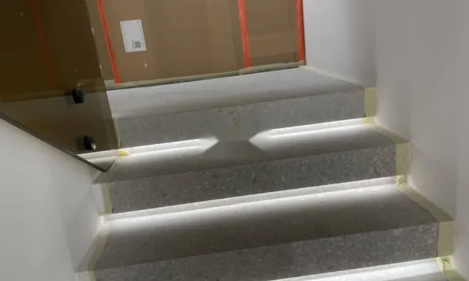 Недвижимость Трехкомнатная квартира в центре: 14