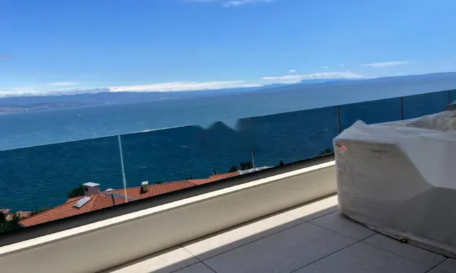 Недвижимость Трёхкомнатная квартира в центре: 4