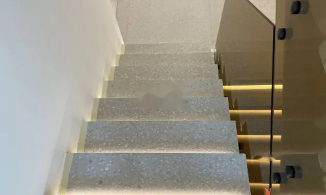 Недвижимость Трёхкомнатная квартира в центре: 13