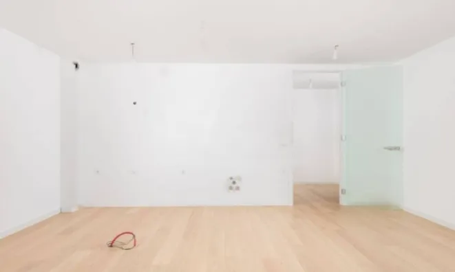 Недвижимость Двухкомнатная квартира Центр: 6