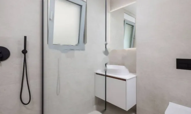 Недвижимость Двухкомнатная квартира Центр: 12