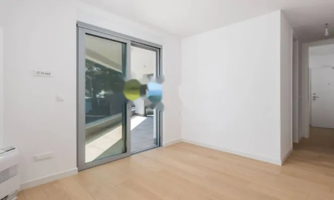 Недвижимость Двухкомнатная квартира Центр: 15