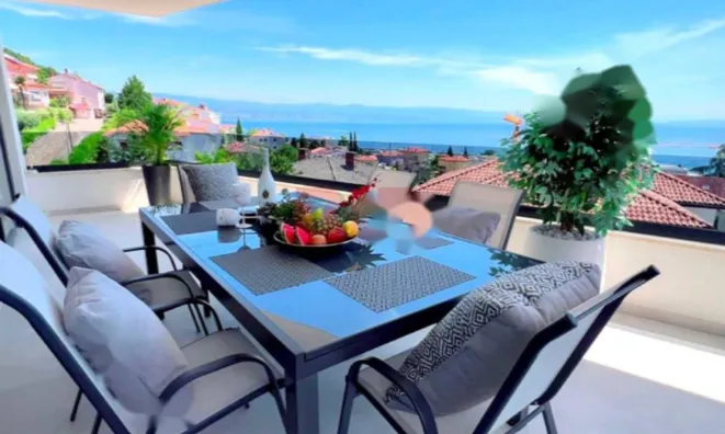 Недвижимость Трехкомнатная квартира, центр: 2