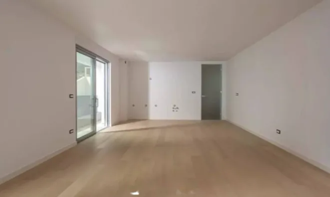 Недвижимость Трёхкомнатная квартира в центре: 5