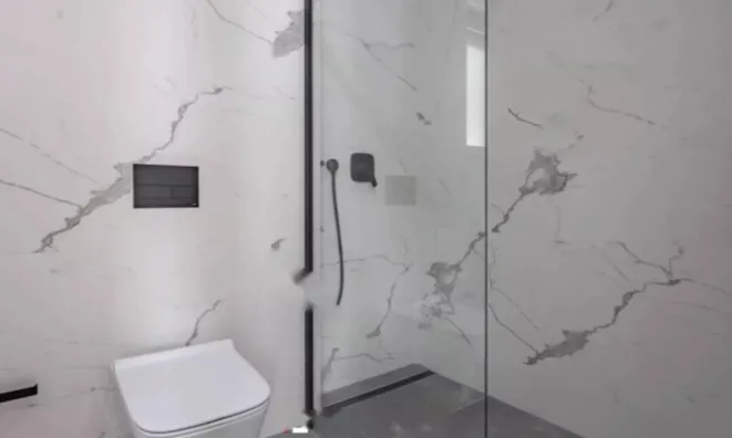 Недвижимость Трёхкомнатная квартира в центре: 13