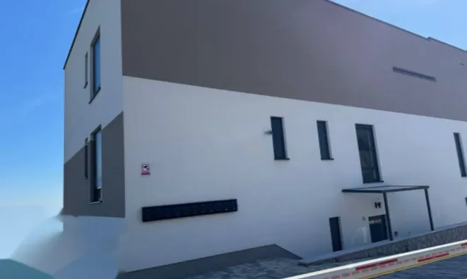 Недвижимость Трехкомнатная квартира, Центр: 3