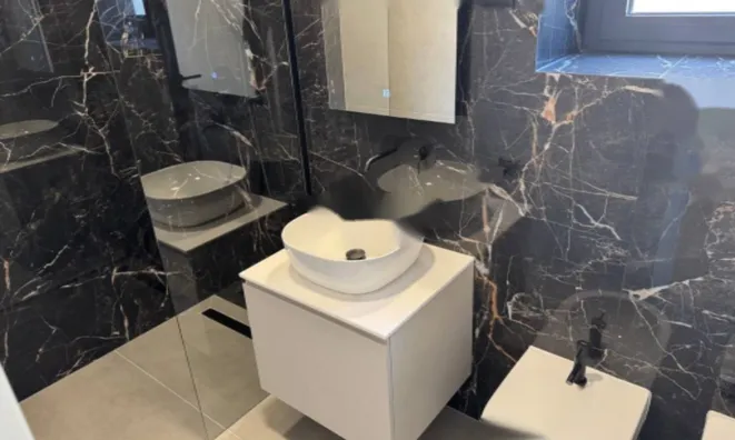 Недвижимость Трехкомнатная квартира, Центр: 8