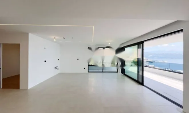 Недвижимость Трёхкомнатная квартира в центре: 3