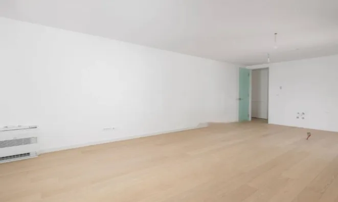 Недвижимость Двухкомнатная квартира, Центр: 6