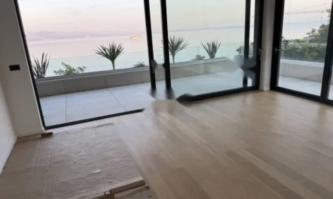 Недвижимость Двухкомнатная квартира в центре: 3