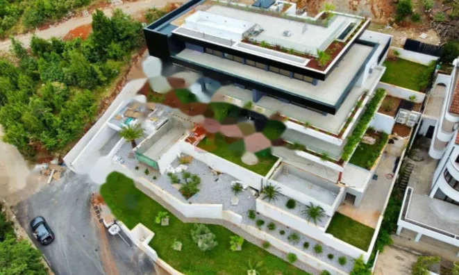 Недвижимость Двухкомнатная квартира в центре: 5