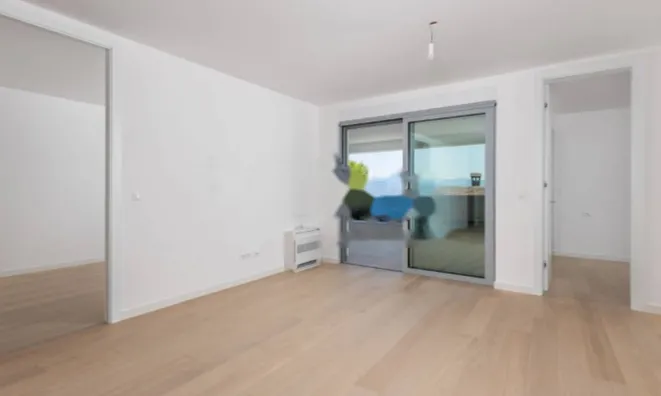 Недвижимость Двухкомнатная квартира в центре: 2