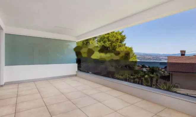 Недвижимость Двухкомнатная квартира в центре: 5