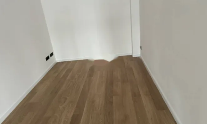 Недвижимость Трехкомнатная квартира в центре: 7