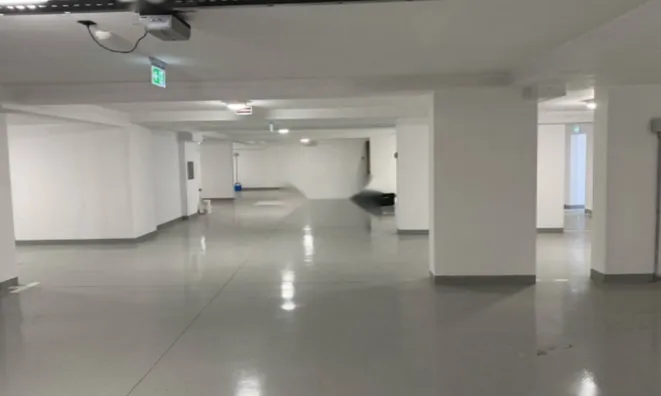 Недвижимость Трехкомнатная квартира в центре: 14